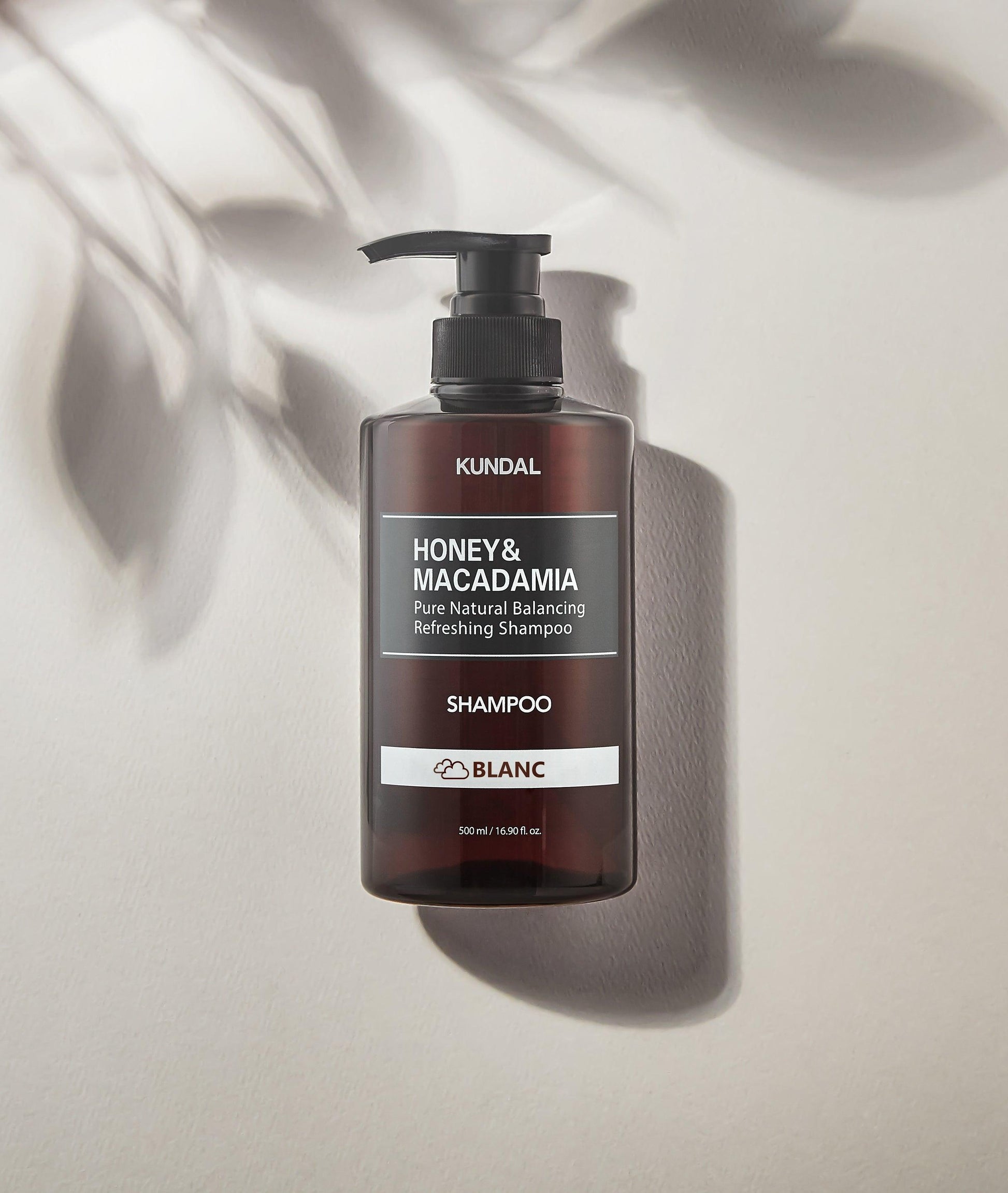 KUNDAL HONEY&MACADAMIA Pure Natural Balancing Refreshing Shampoo 500ml #BLANC-thekimyoung.com
