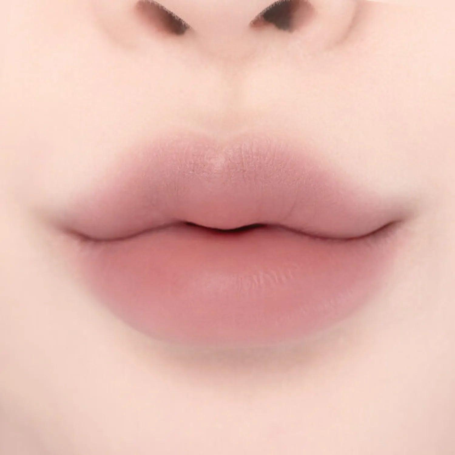 lilybyred Smiley Lip Blending Stick 0.8g-thekimyoung.com