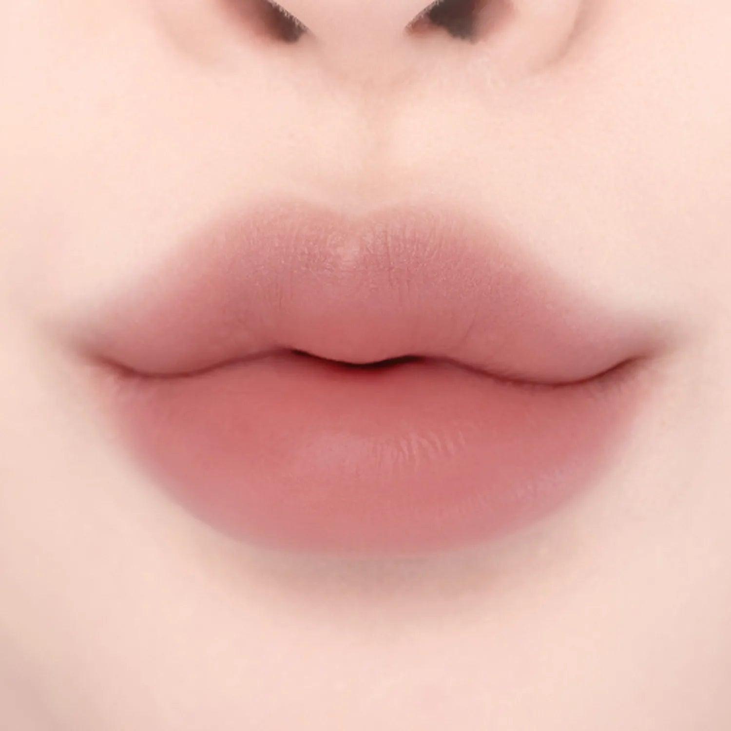 lilybyred Smiley Lip Blending Stick 0.8g-thekimyoung.com